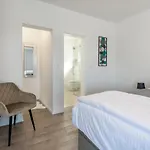 Villa Mirakul *