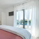 Mirakul Villa